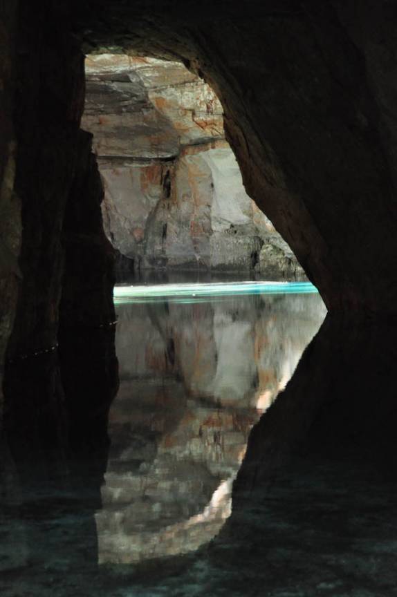 Chegando à famosa gruta Azul, na Chapada dos Guimarães, no Mato Grosso